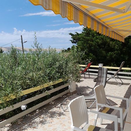 Apartment Milka By The Sea Karlobag Buitenkant foto