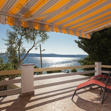 Apartment Milka By The Sea Karlobag Buitenkant foto