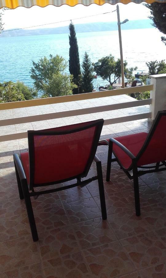 Apartment Milka By The Sea Karlobag Buitenkant foto