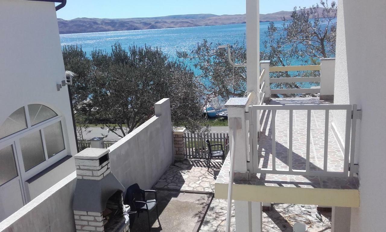 Apartment Milka By The Sea Karlobag Buitenkant foto